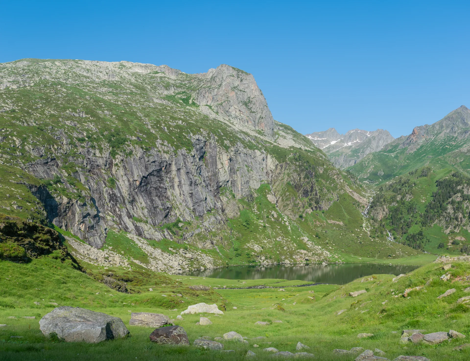 Lac d'Espingo à Oô — Sur le lac