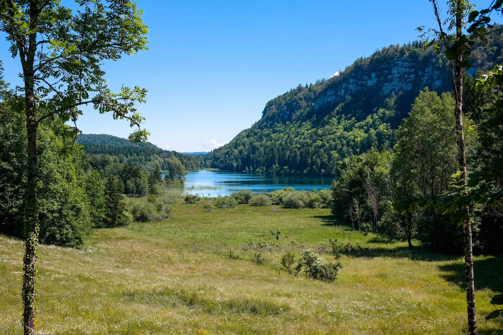Lac d'Ilay à La Chaux-du-Dombief — À 278 m du lac