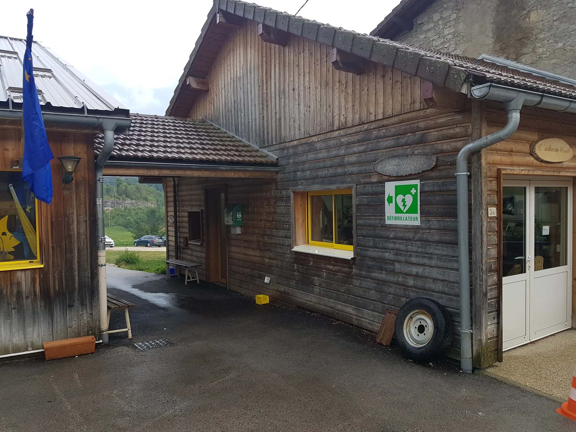Lac d'Ilay à La Chaux-du-Dombief — À 1,2 km du lac