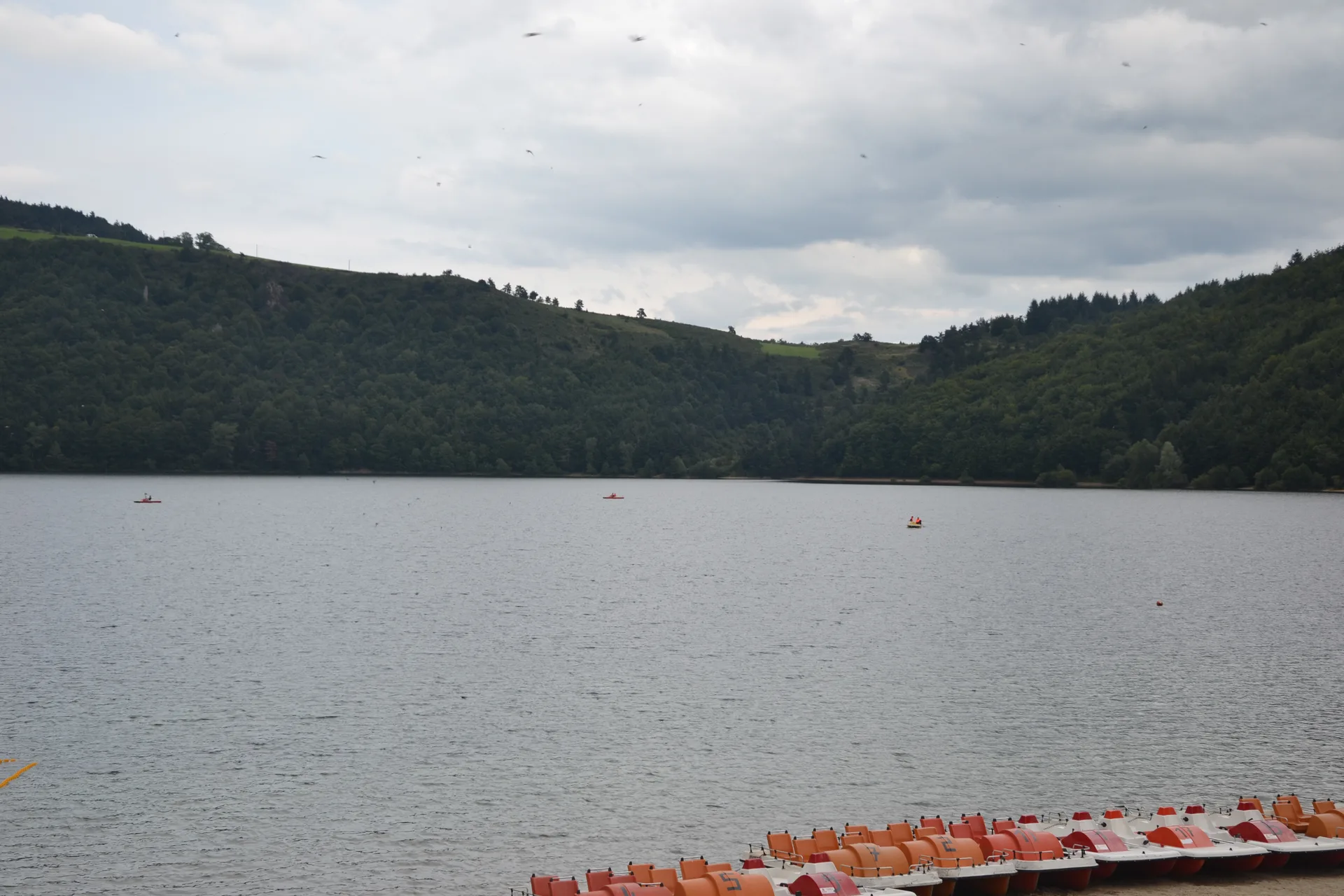 Lac d'Issarles à Le Lac-d'Issarlès — Sur le lac