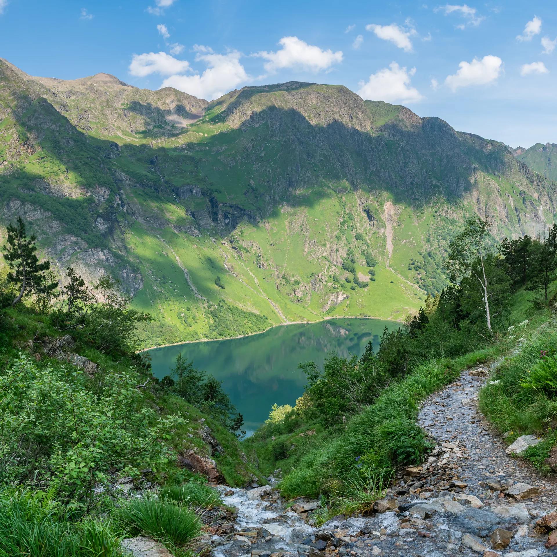 Lac d'Oo à Oô — À 268 m du lac