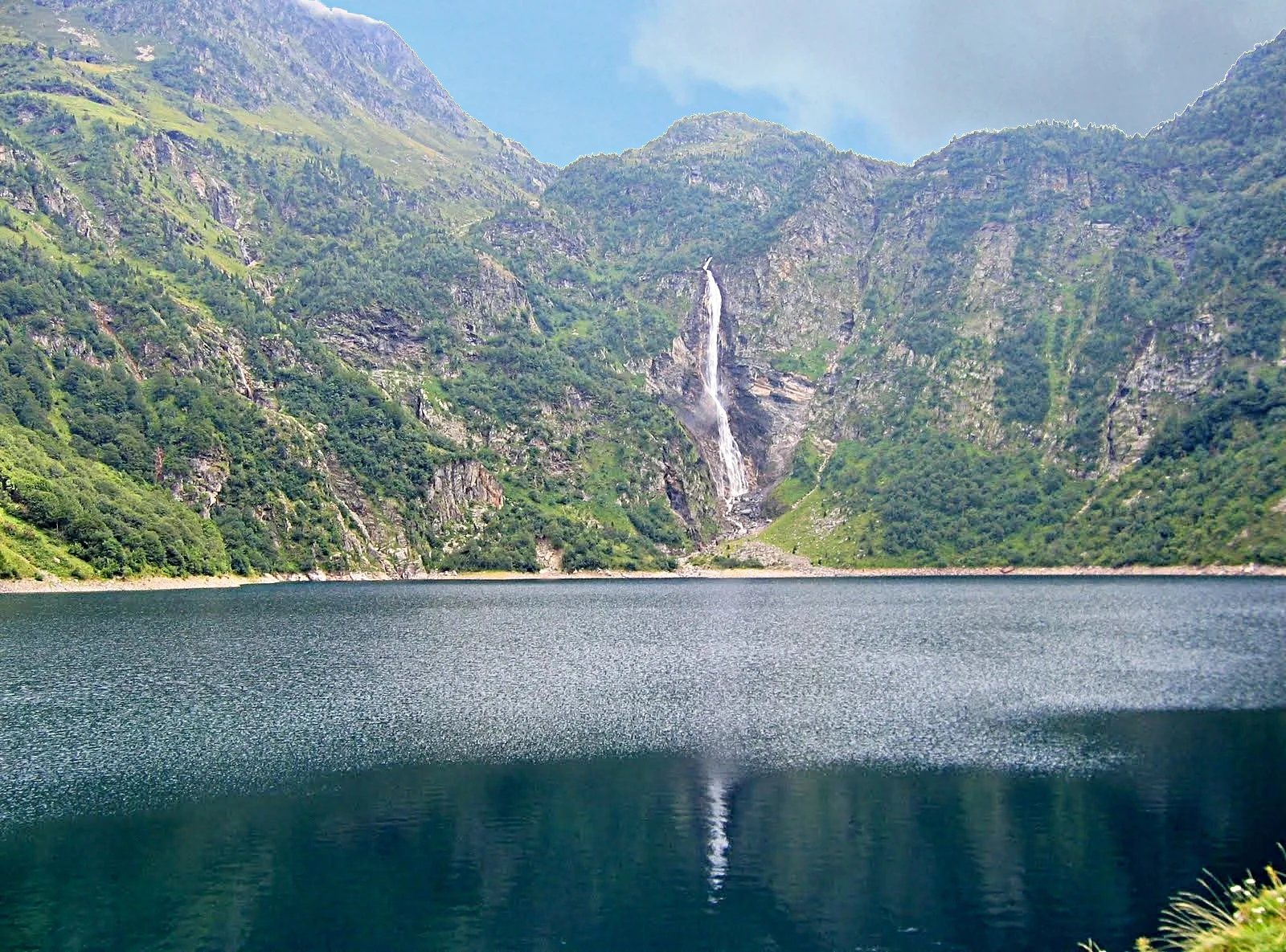 Lac d'Oo à Oô — À 209 m du lac
