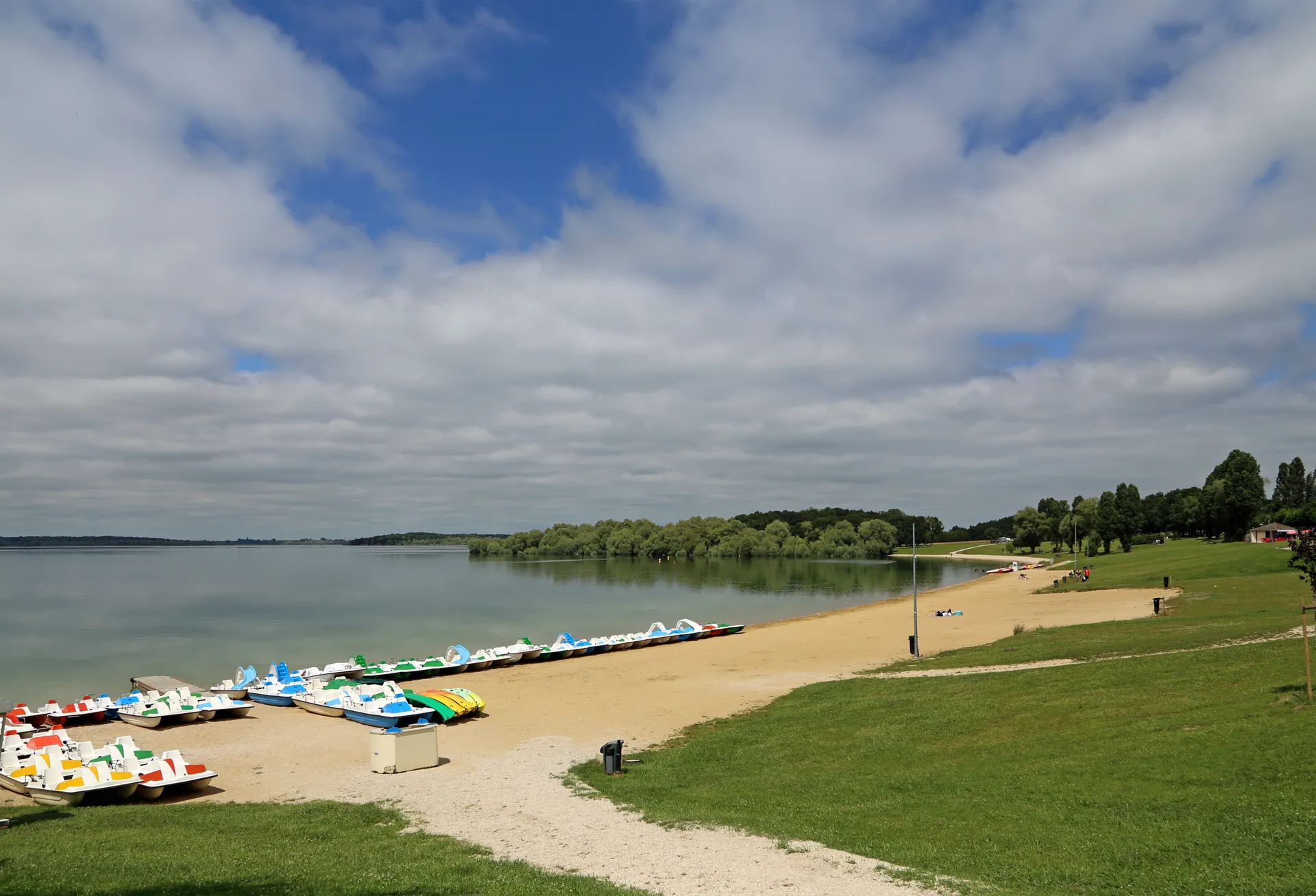 Lac d'Orient   Foret d'orient à Mesnil-Saint-Père — Sur le lac
