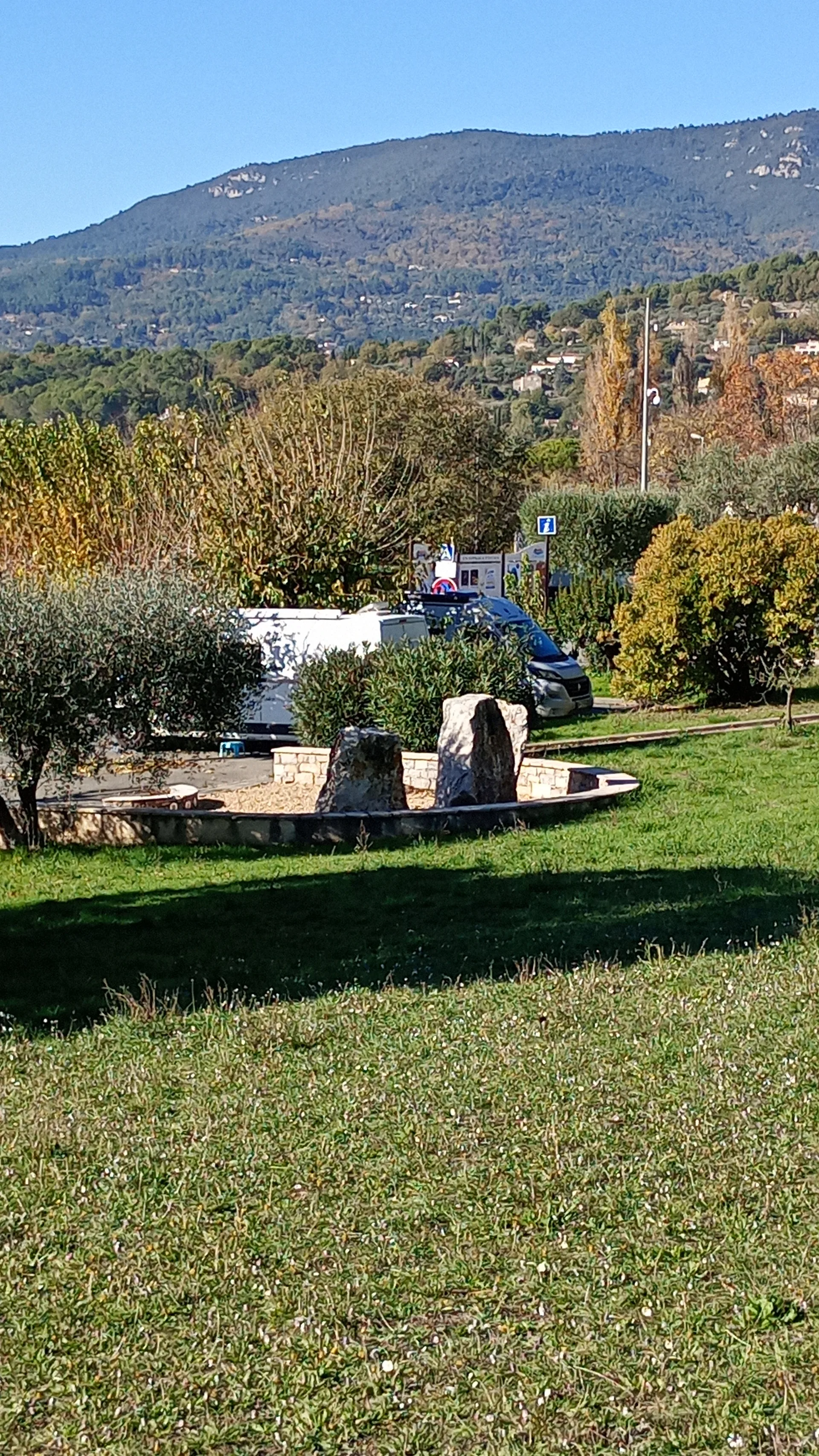 Lac de Banegon à Fayence — À 1,5 km du lac