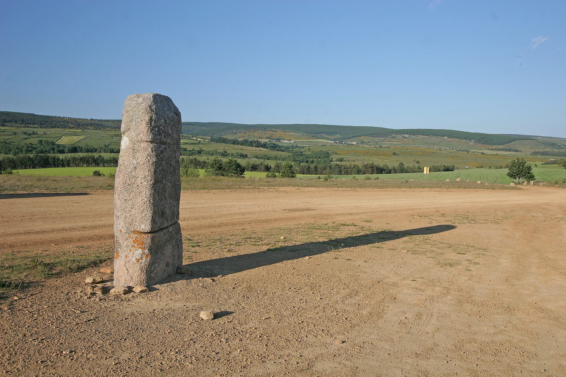 Lac de Barrandon à Saint-Étienne-du-Valdonnez — À 4,7 km du lac