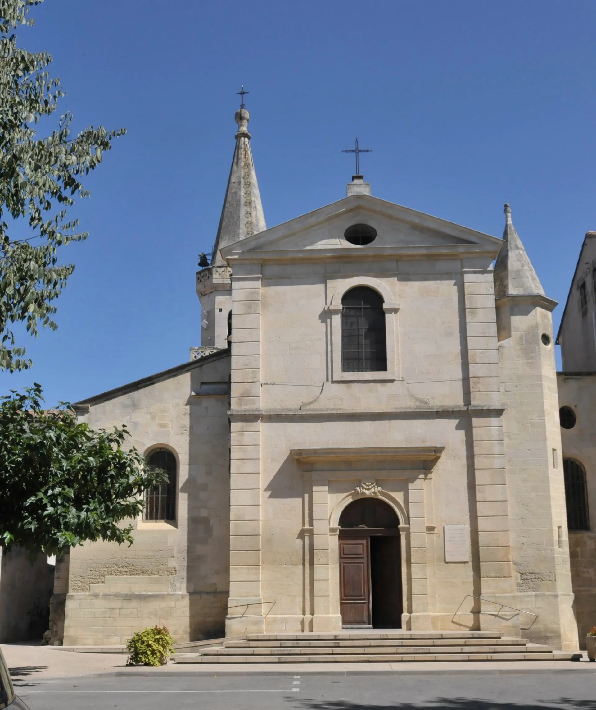 Lac de Barreau à Saint-Rémy-de-Provence — À 3,0 km du lac