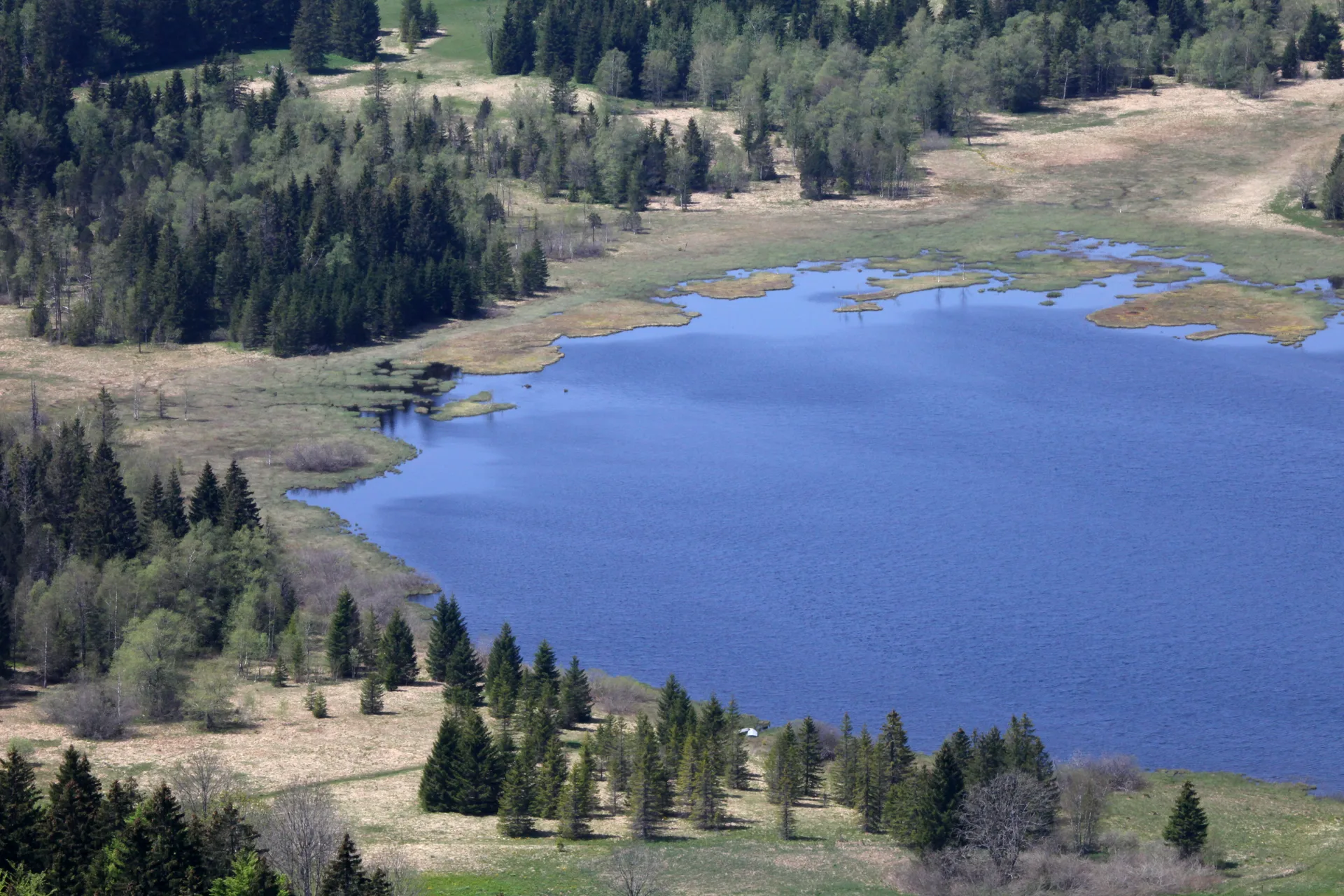 Lac de Bellefontaine à Bellefontaine — À 946 m du lac