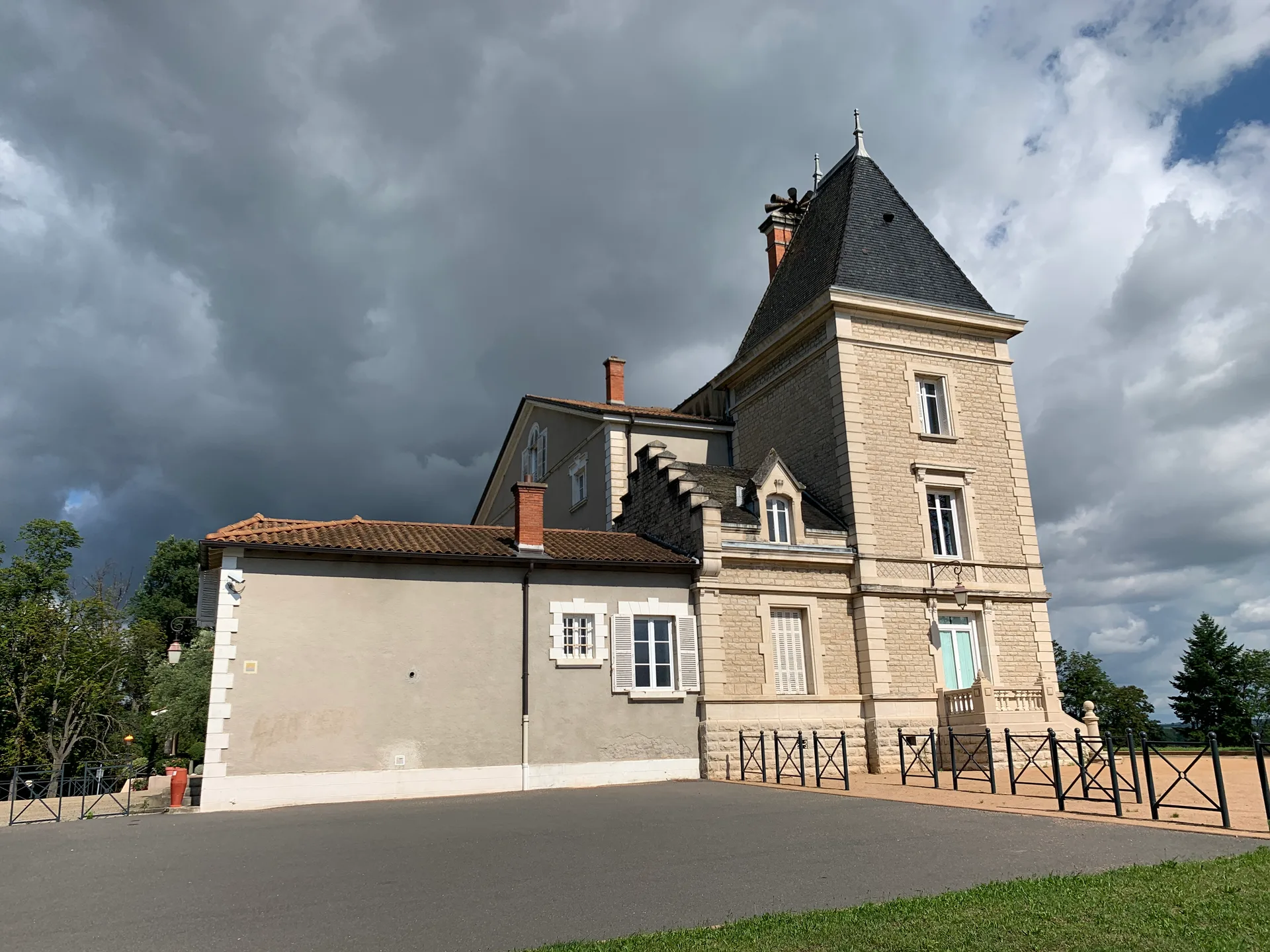 Lac de Boitray à Saint-Georges-de-Reneins — À 2,0 km du lac