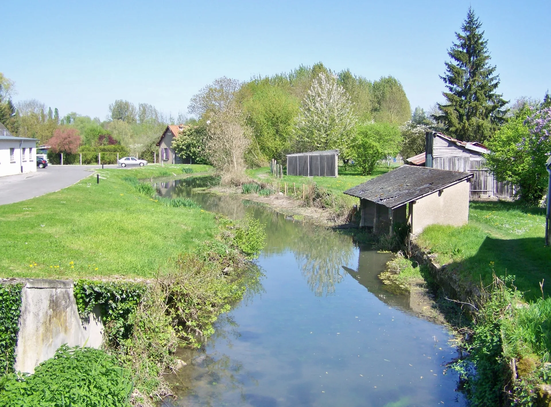 Lac de Bourges à Saint-Doulchard — À 2,3 km du lac