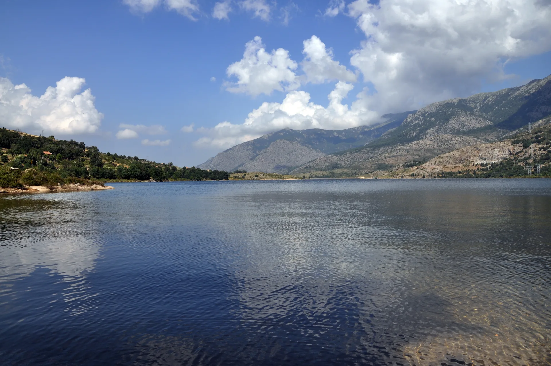 Lac de Calacuccia à Calacuccia — À 1,4 km du lac