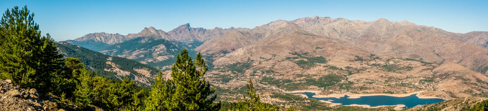 Lac de Calacuccia à Calacuccia — À 2,5 km du lac