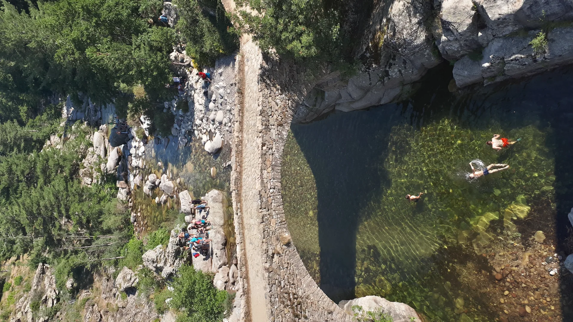 Lac de Calacuccia à Calacuccia — À 3,5 km du lac