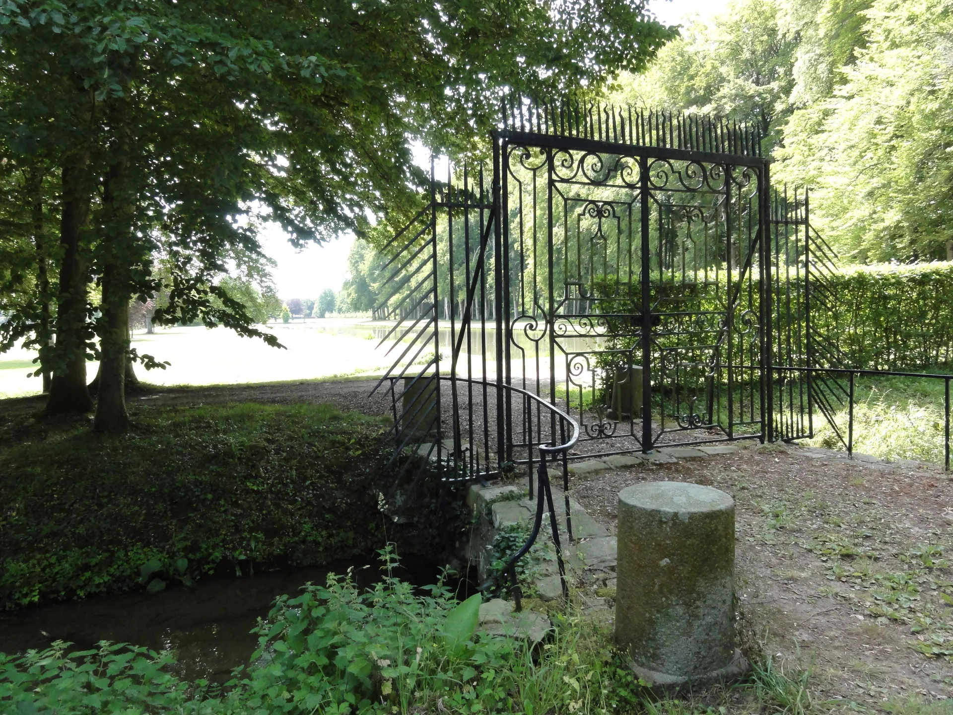 Lac de Caniel à Clasville — À 2,6 km du lac
