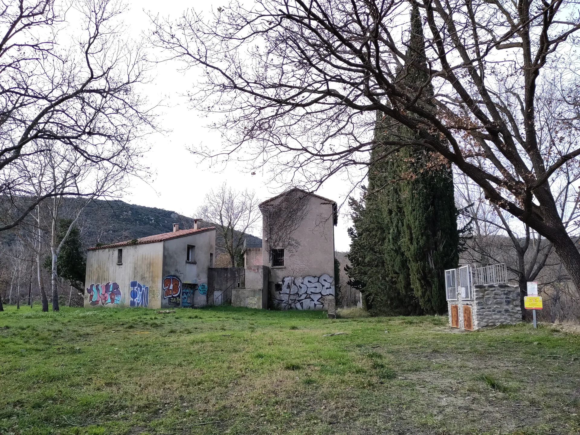 Lac de Caramany à Caramany — À 3,2 km du lac