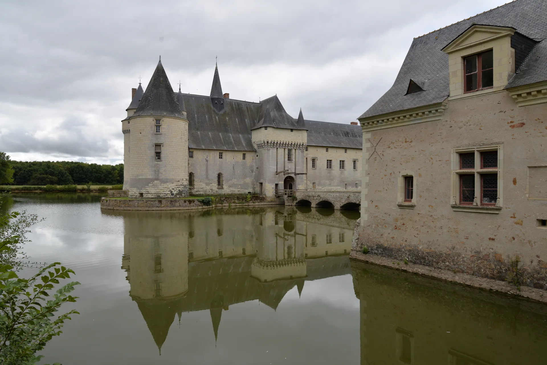 Lac de Carpatrophy à Cheffes — À 2,6 km du lac