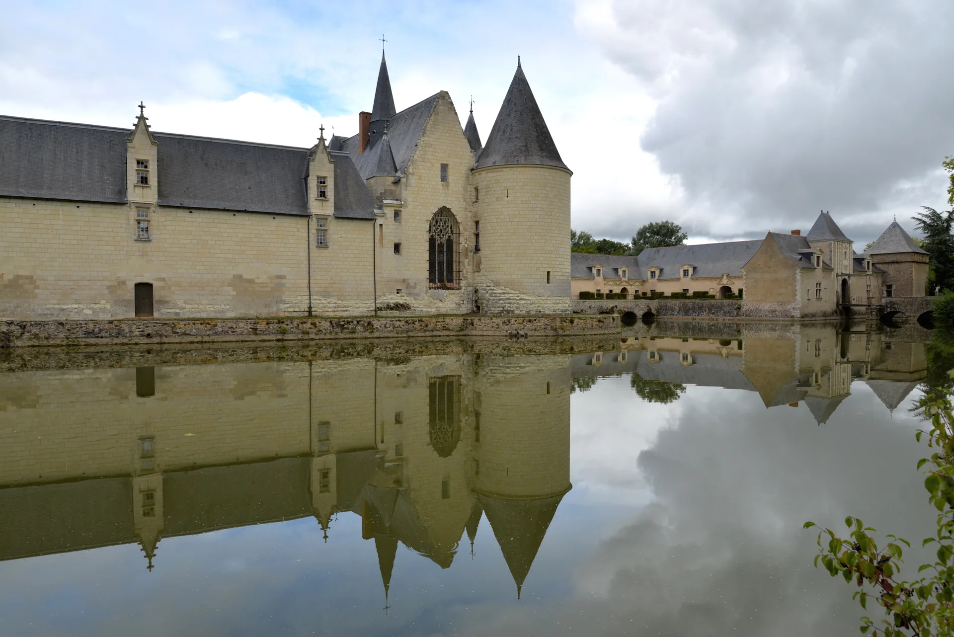 Lac de Carpatrophy à Cheffes — À 2,6 km du lac
