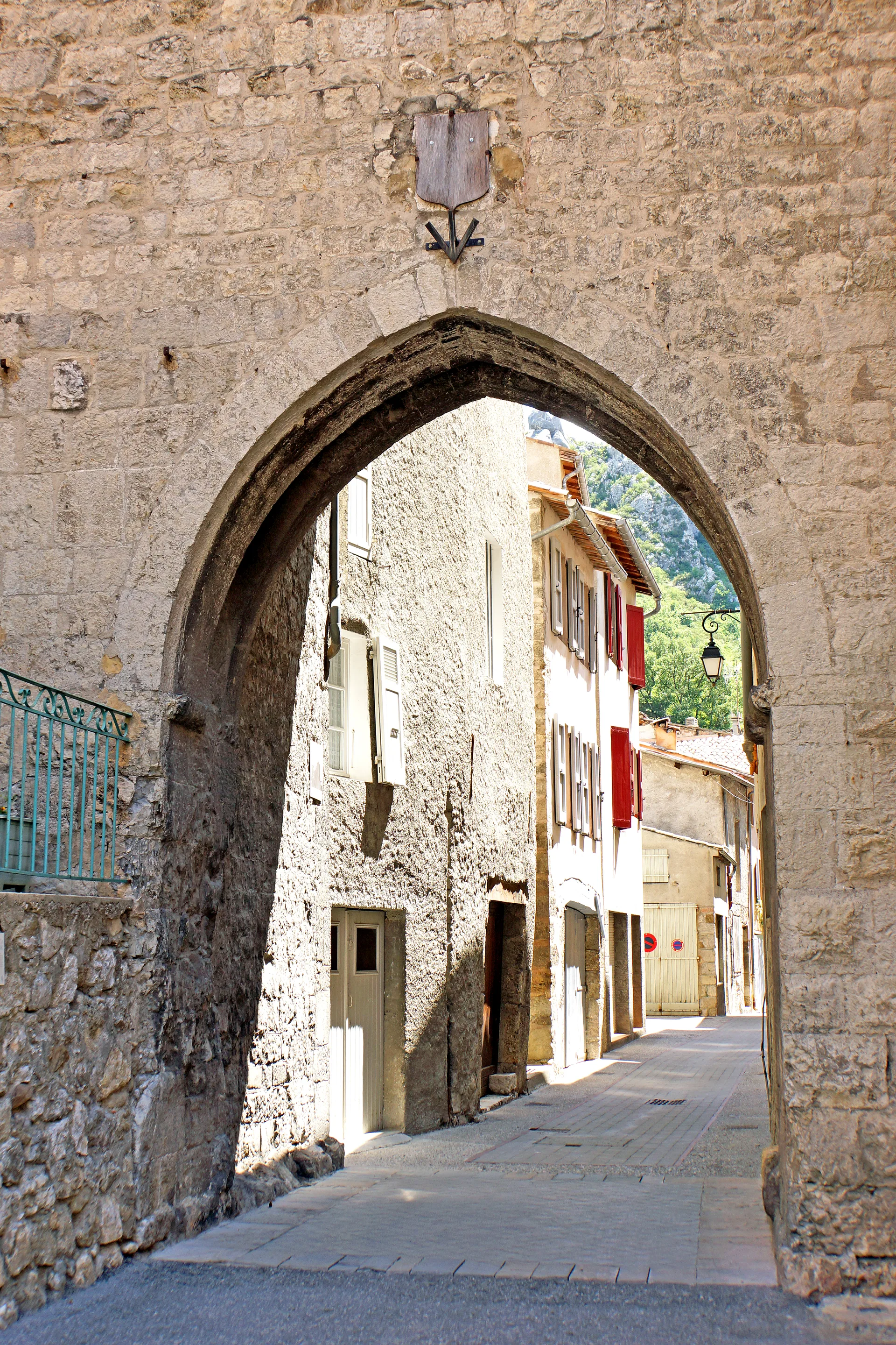 Lac de Castillon à Castellane — À 3,9 km du lac