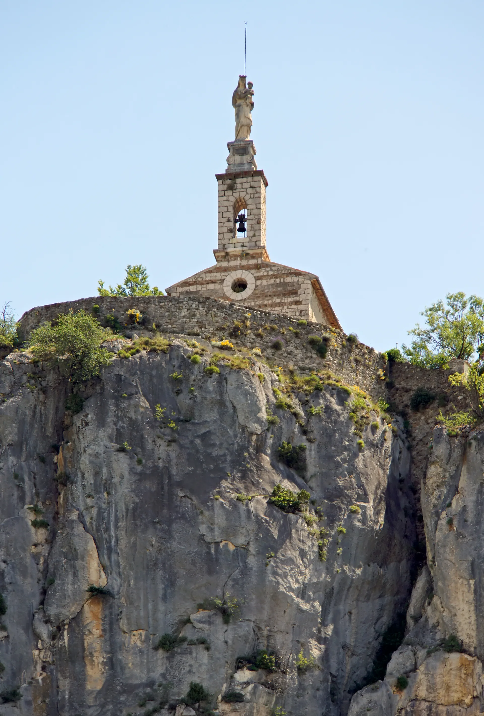 Lac de Castillon à Castellane — À 3,9 km du lac