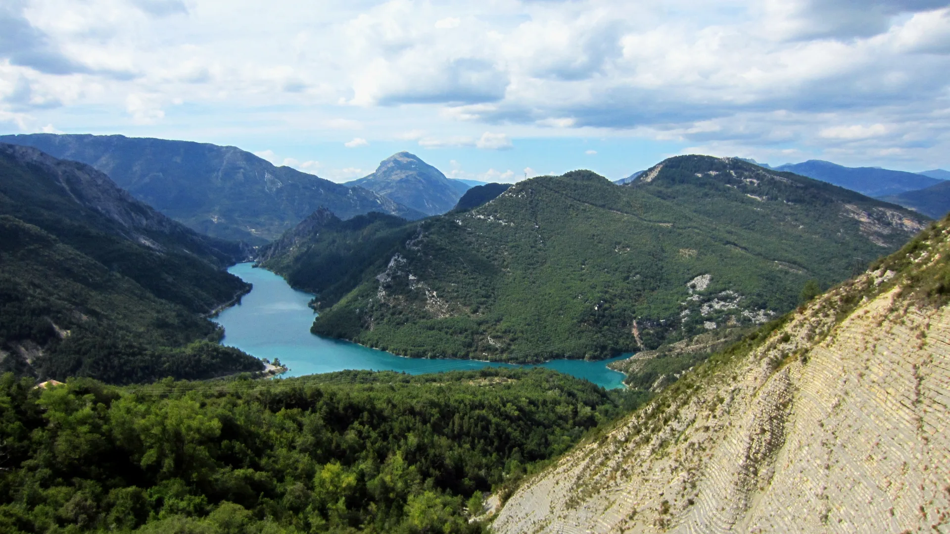 Lac de Castillon à Castellane — À 2,7 km du lac