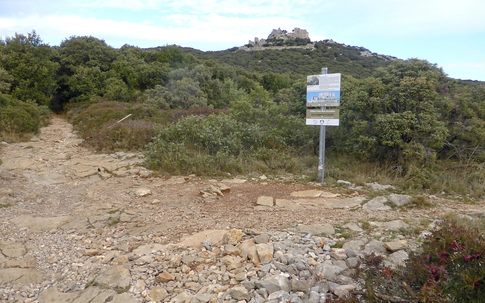 Lac de Ceceles à Saint-Mathieu-de-Tréviers — À 3,9 km du lac