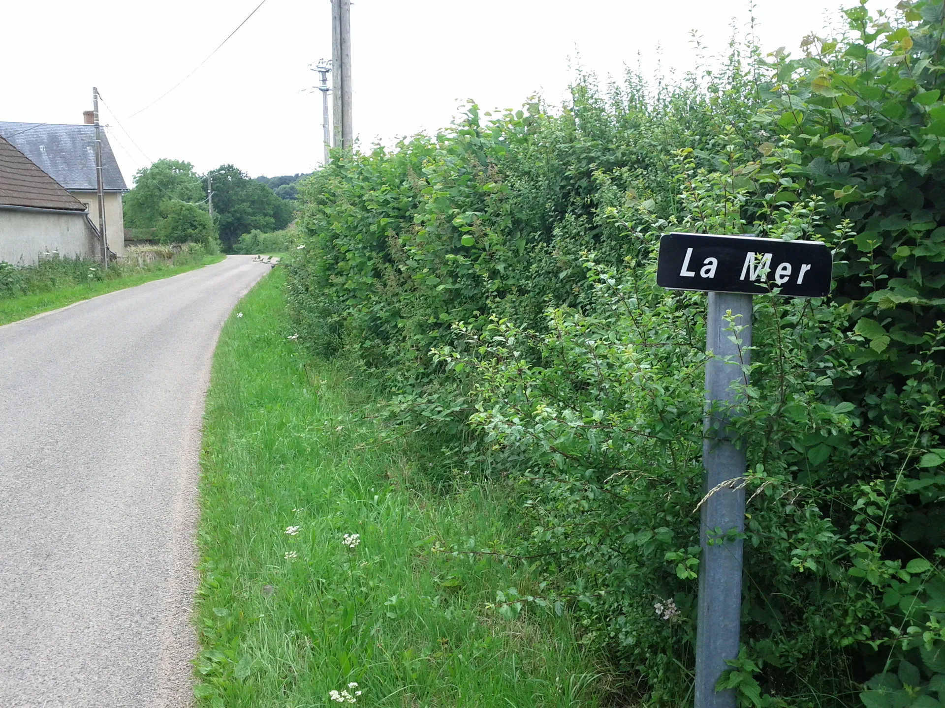 Lac de Chamboux à Saint-Martin-de-la-Mer — À 4,1 km du lac