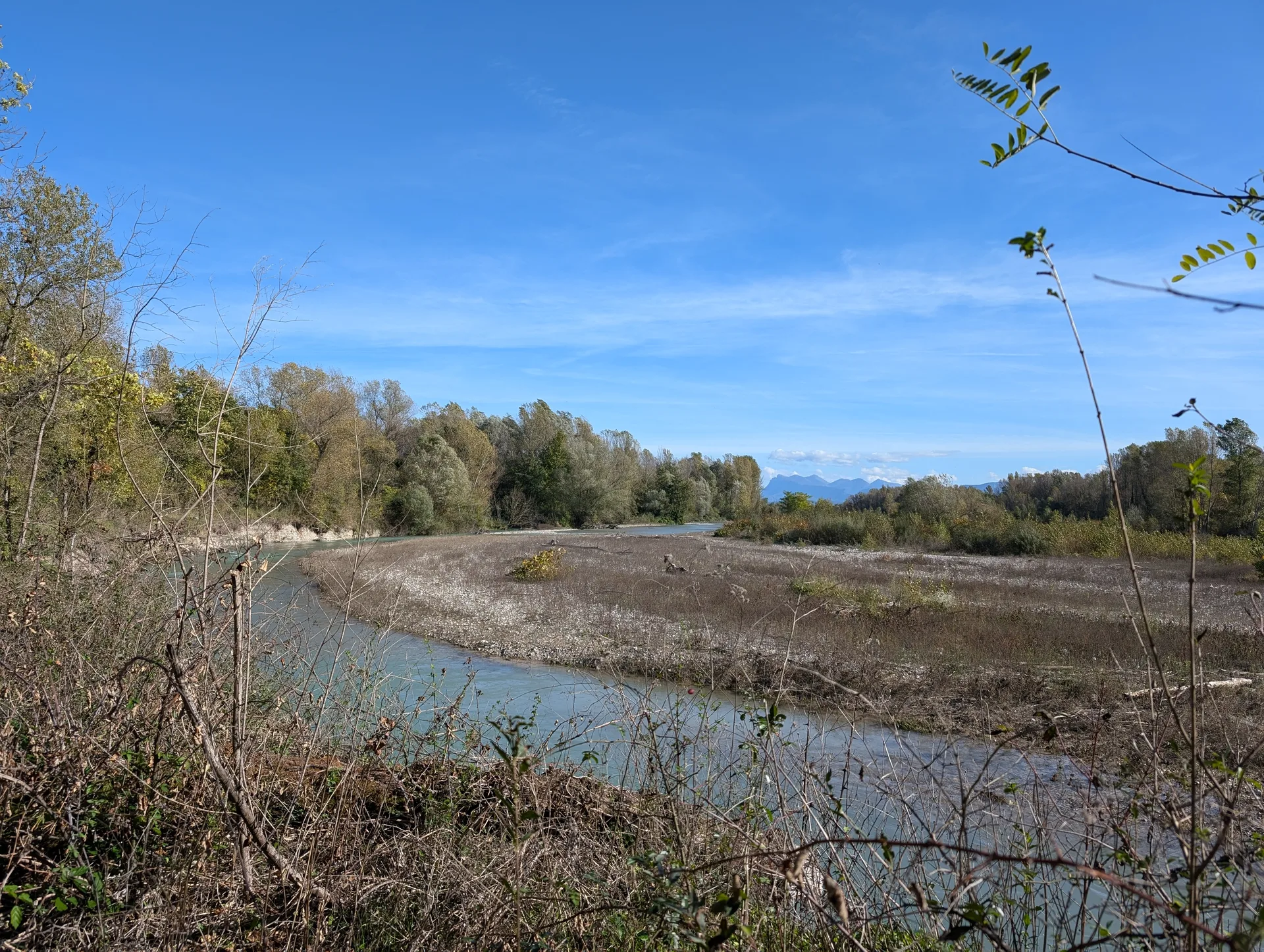 Lac de Champos à Grane — À 1,0 km du lac