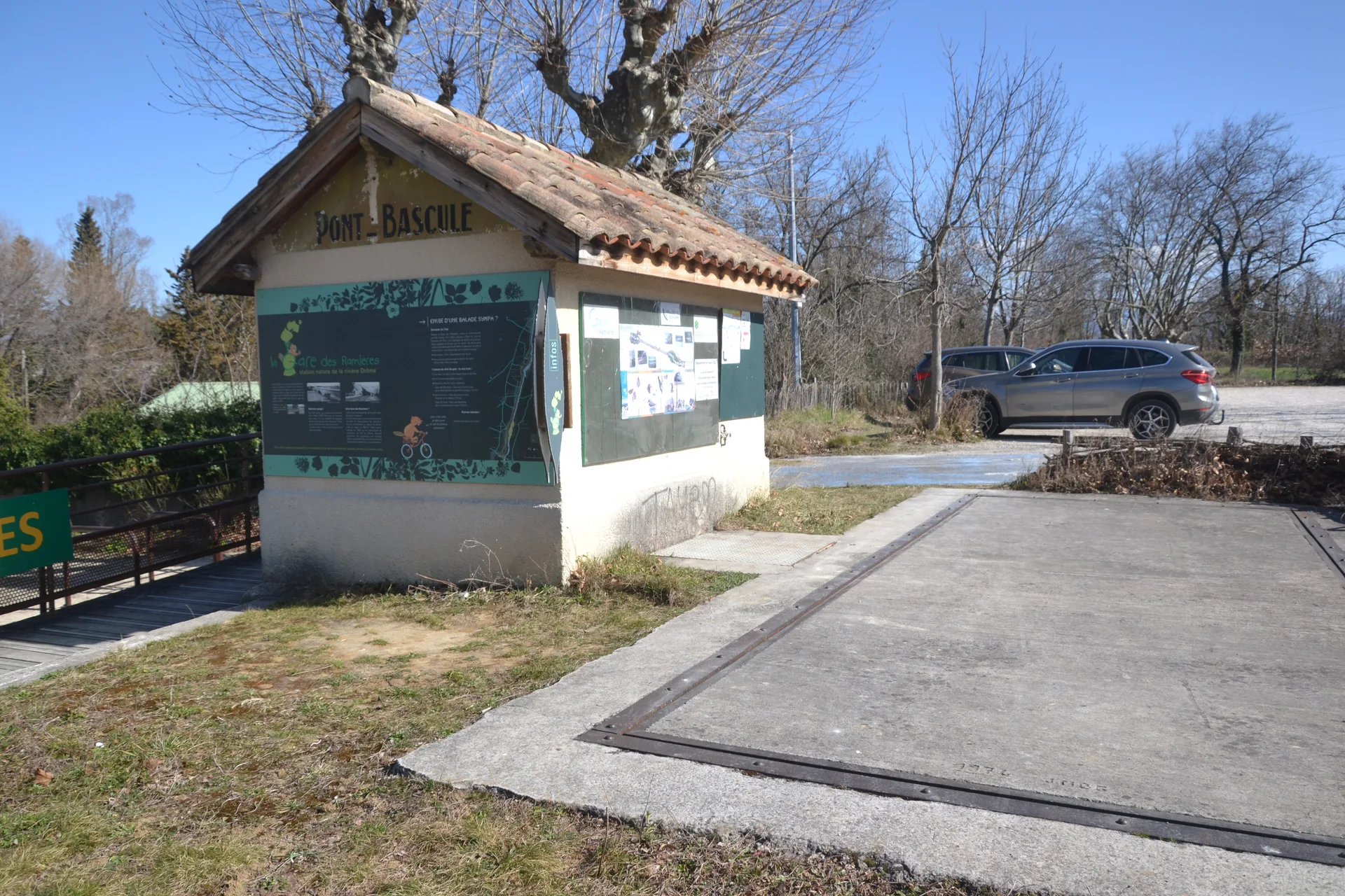 Lac de Champos à Grane — À 3,0 km du lac