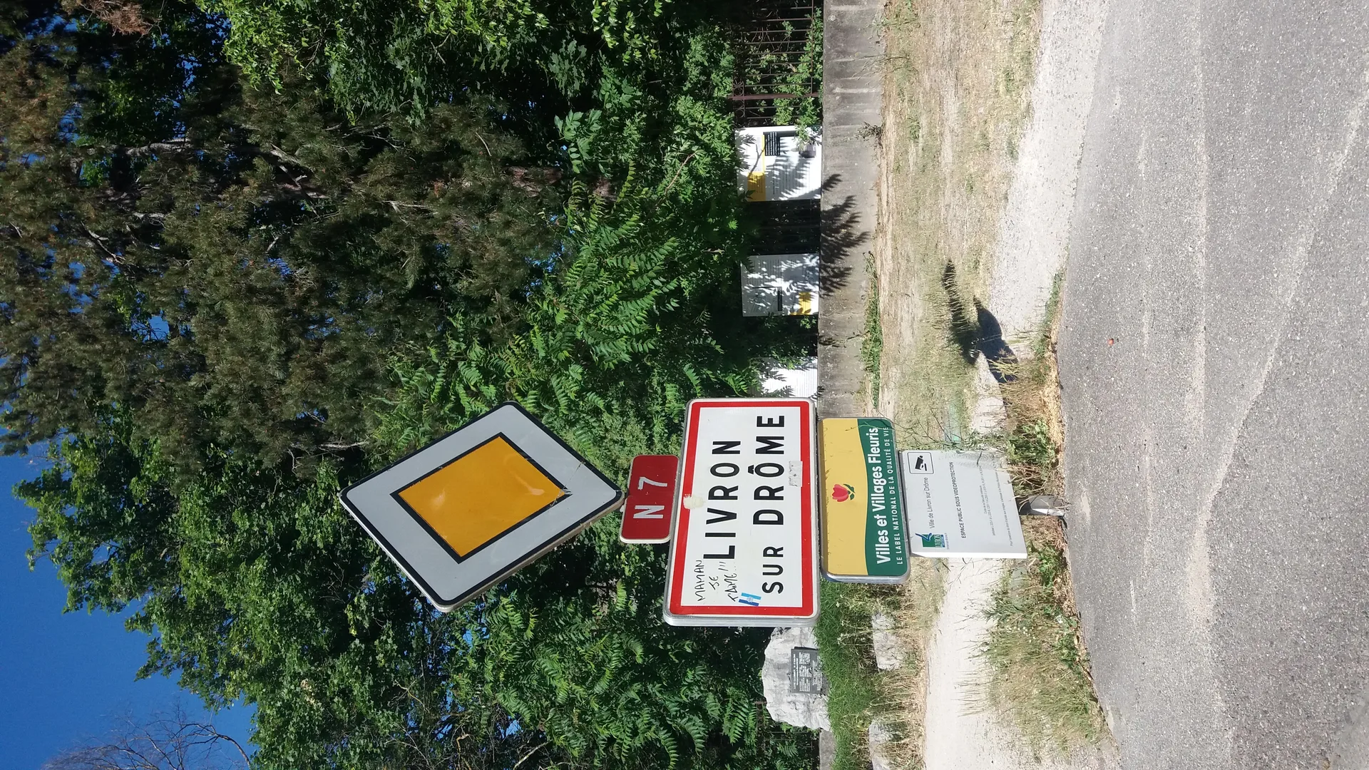 Lac de Champos à Grane — À 3,6 km du lac