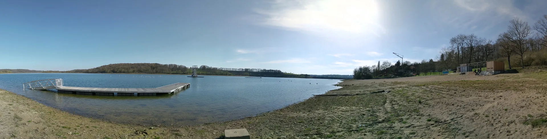 Lac de Charmes à Bannes — À 4,4 km du lac