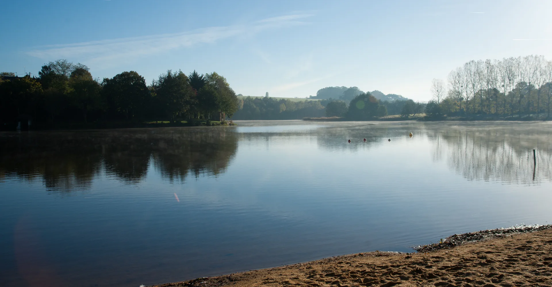 Lac de Chateau Lavalliere à Château-la-Vallière — À 244 m du lac