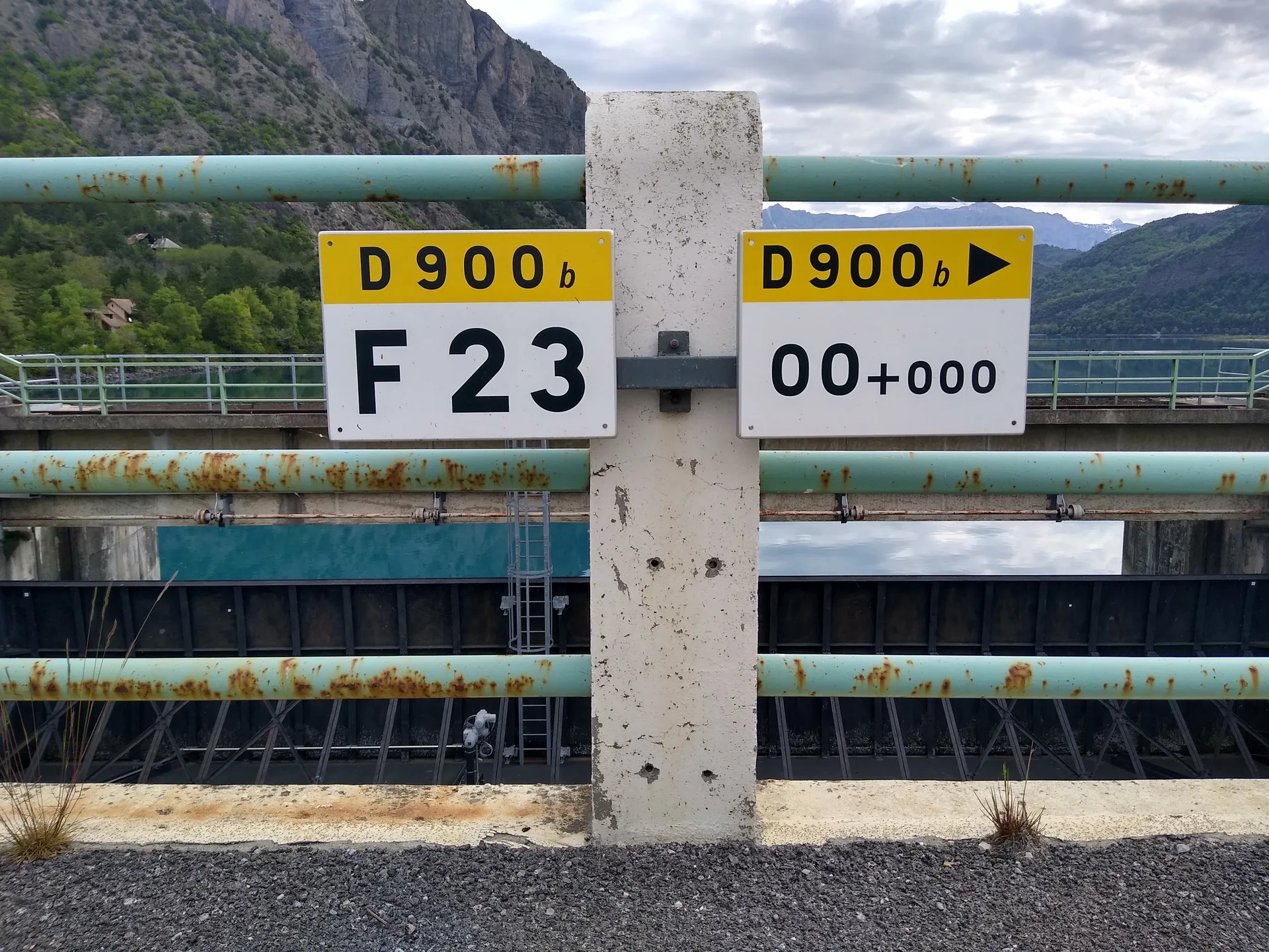 Lac de Chaussetive à Ubaye-Serre-Ponçon — À 1,1 km du lac