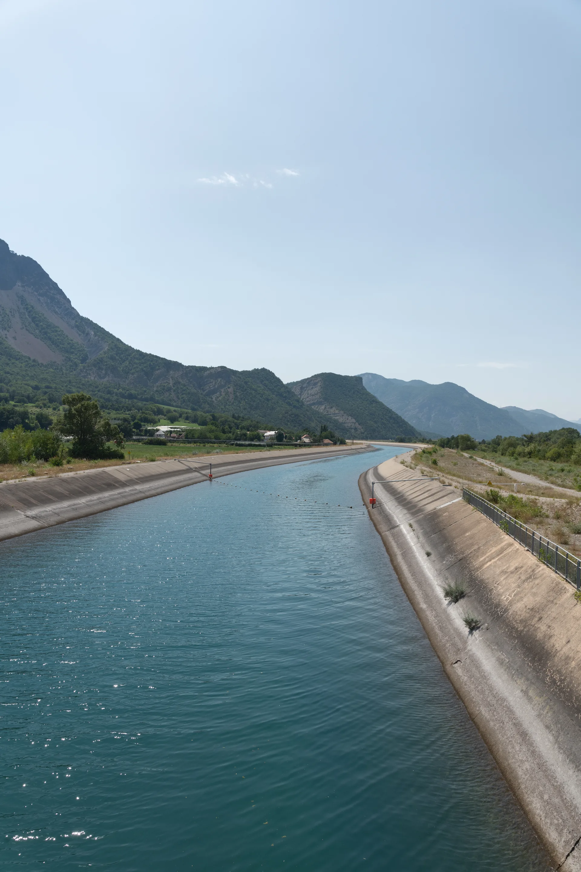 Lac de Chaussetive à Ubaye-Serre-Ponçon — À 1,0 km du lac