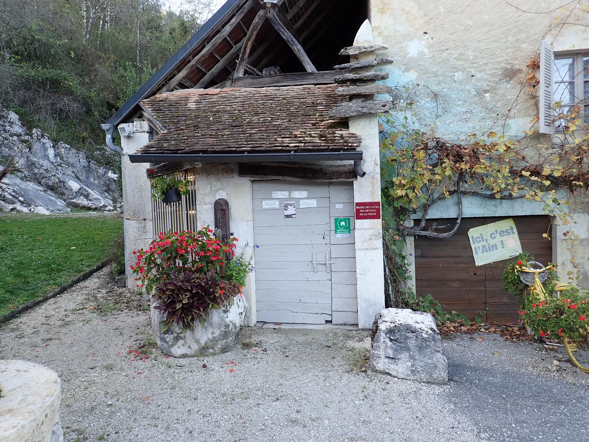Lac de Chavoley à Ceyzérieu — À 2,4 km du lac