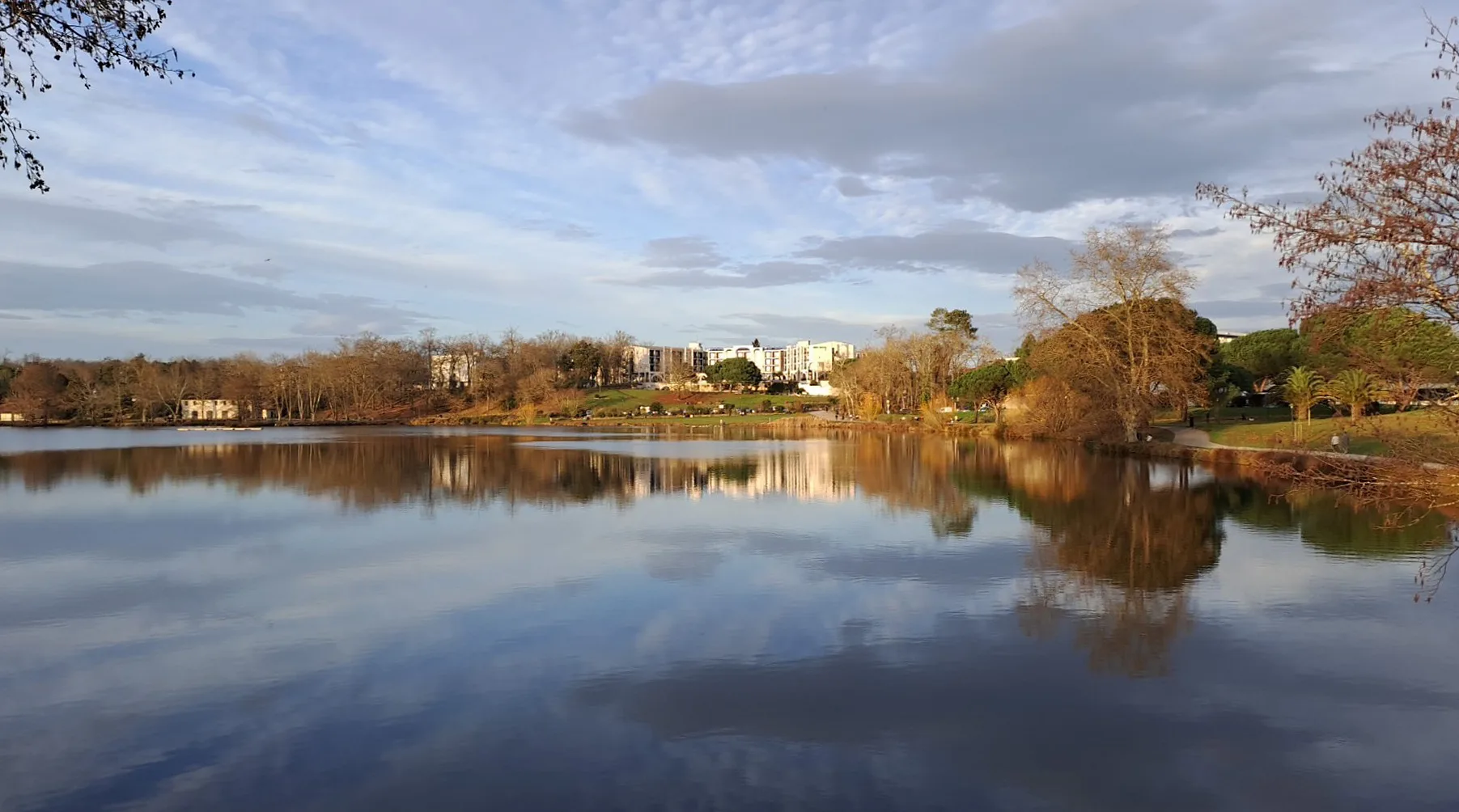 Lac de Christus à Saint-Paul-lès-Dax — À 574 m du lac