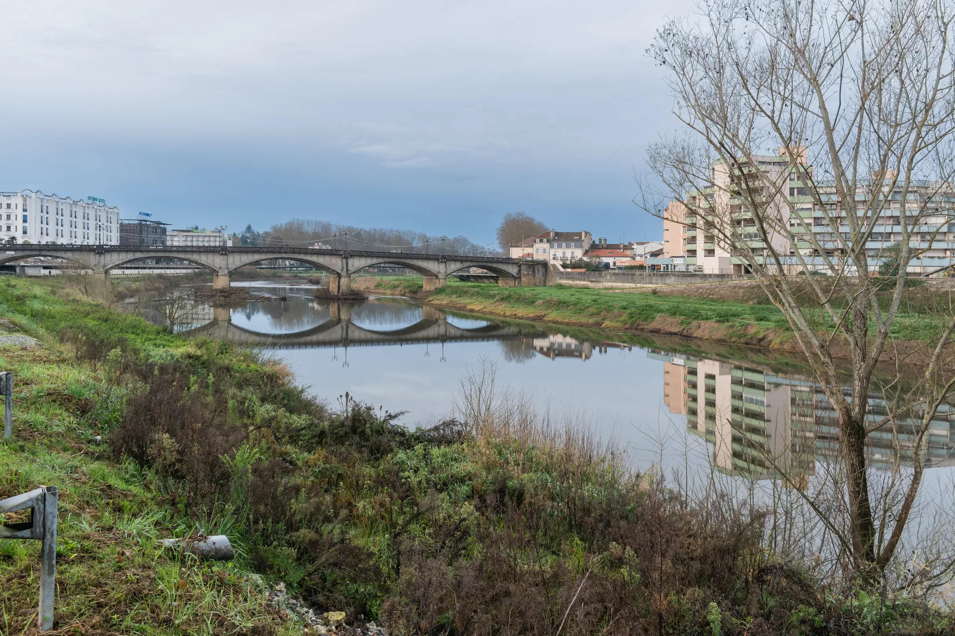 Lac de Christus à Saint-Paul-lès-Dax — À 2,4 km du lac