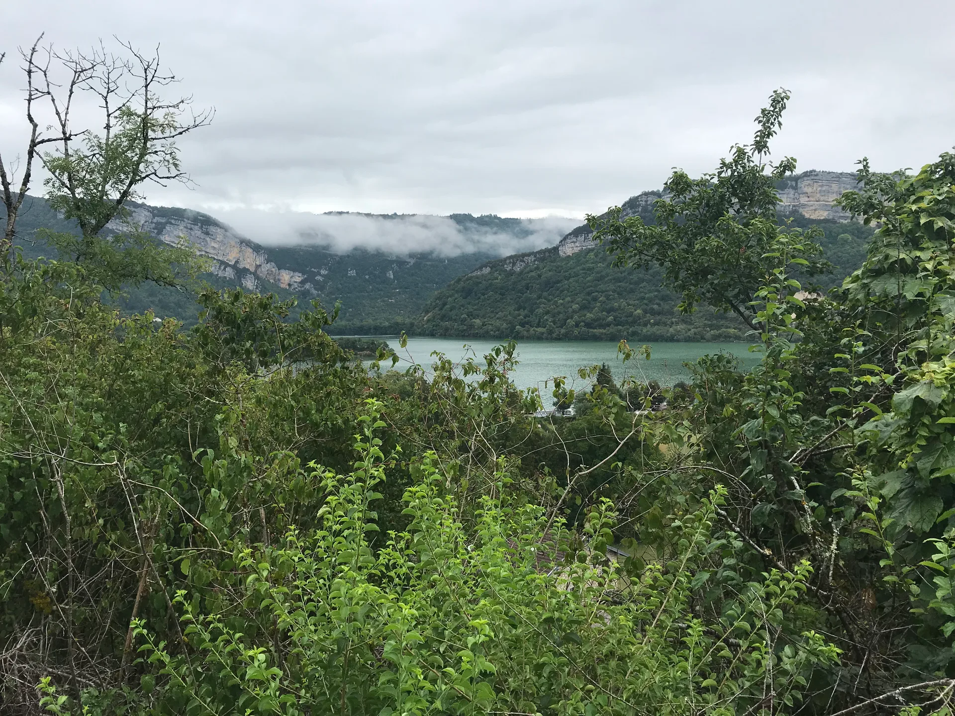 Lac de Coiselet à Condes — À 560 m du lac