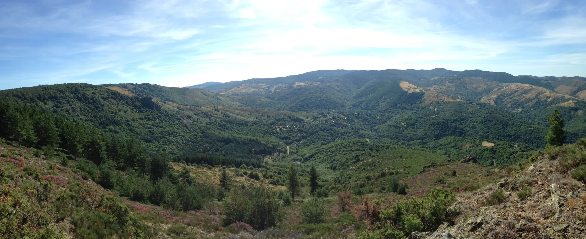 Lac de Comeiras à Dourbies — À 3,2 km du lac