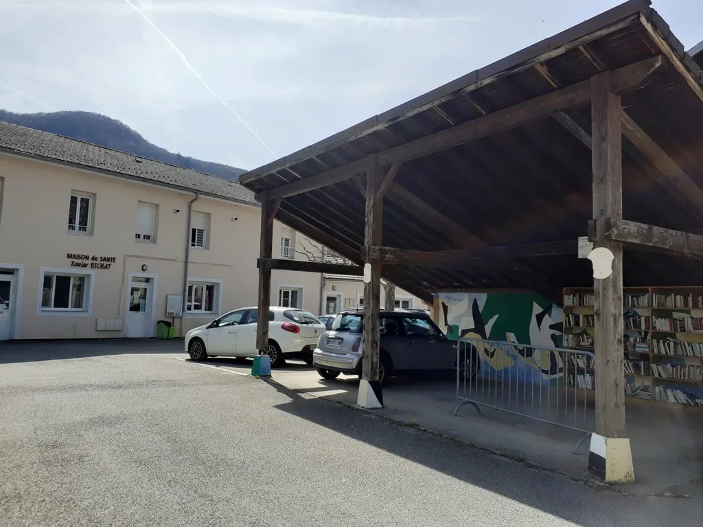 Lac de Conflans à Corveissiat — À 2,2 km du lac