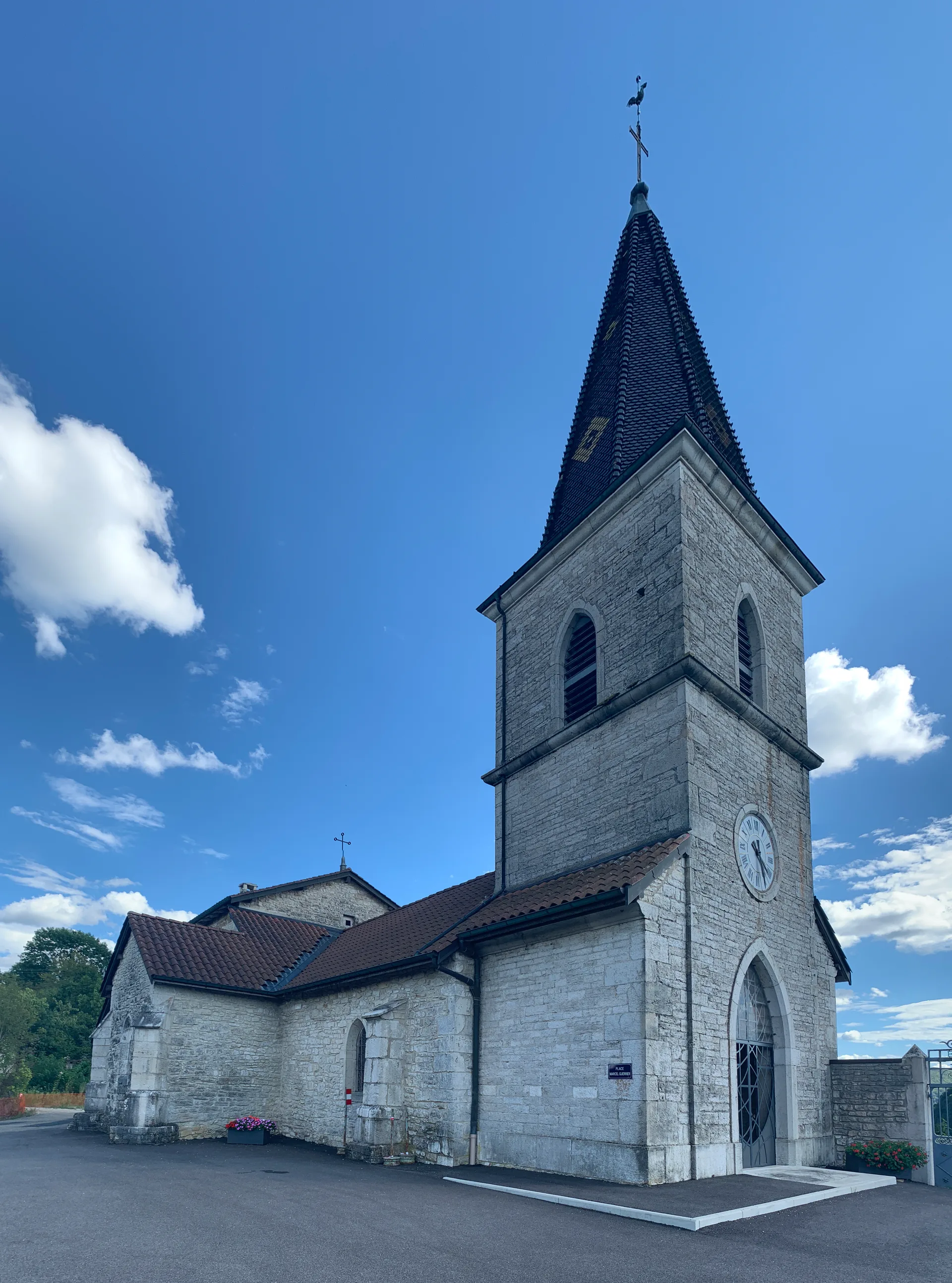 Lac de Conflans à Corveissiat — À 2,9 km du lac