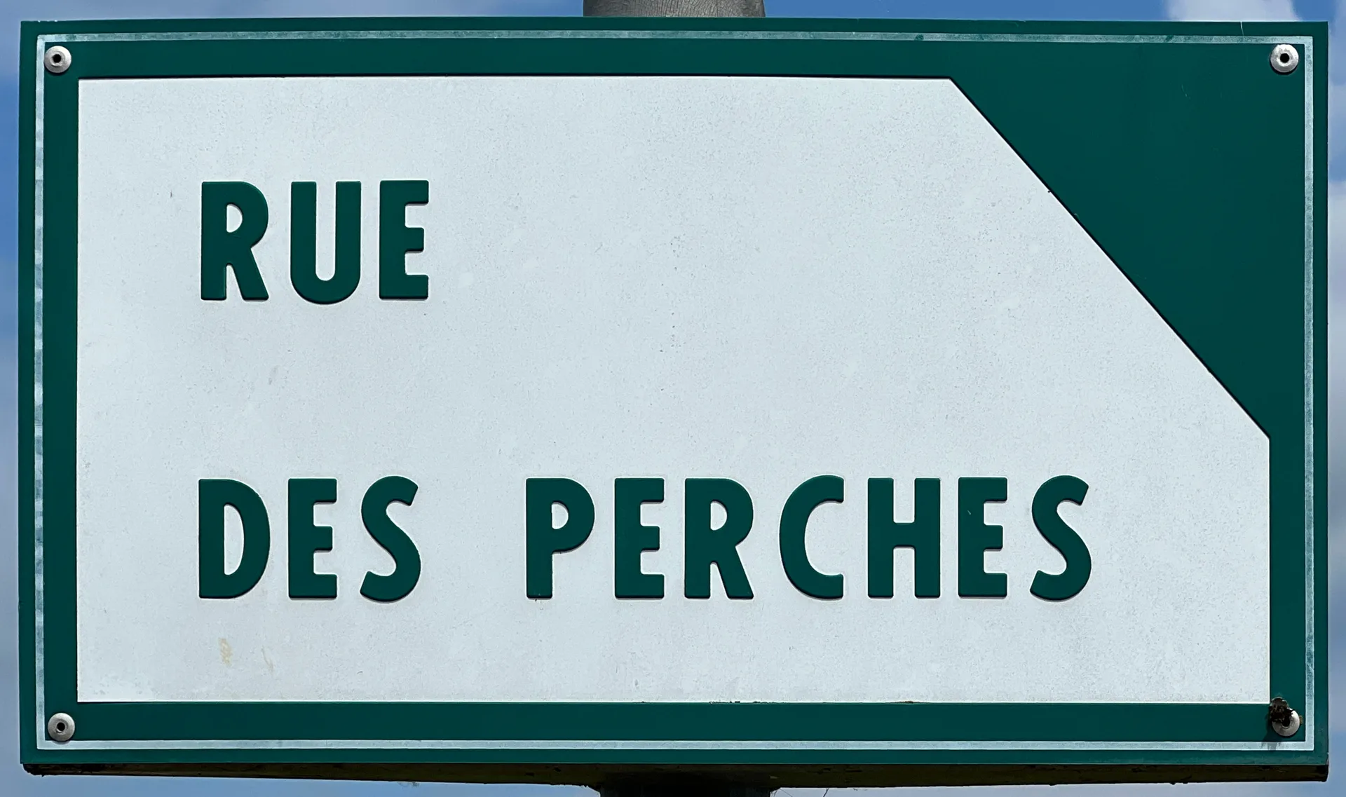 Lac de Creche-sur-Saone à Crêches-sur-Saône — À 821 m du lac