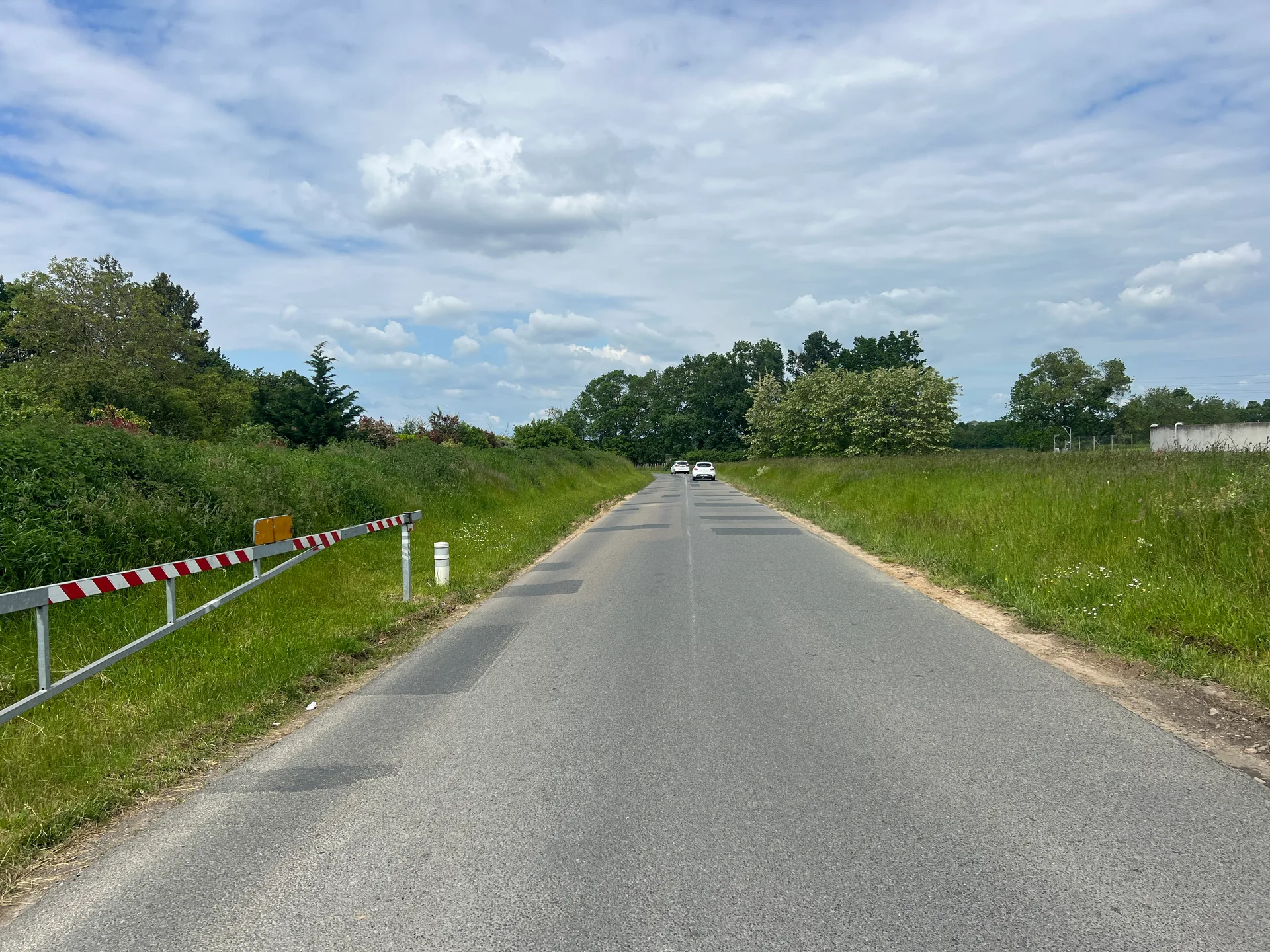 Lac de Creche-sur-Saone à Crêches-sur-Saône — À 824 m du lac