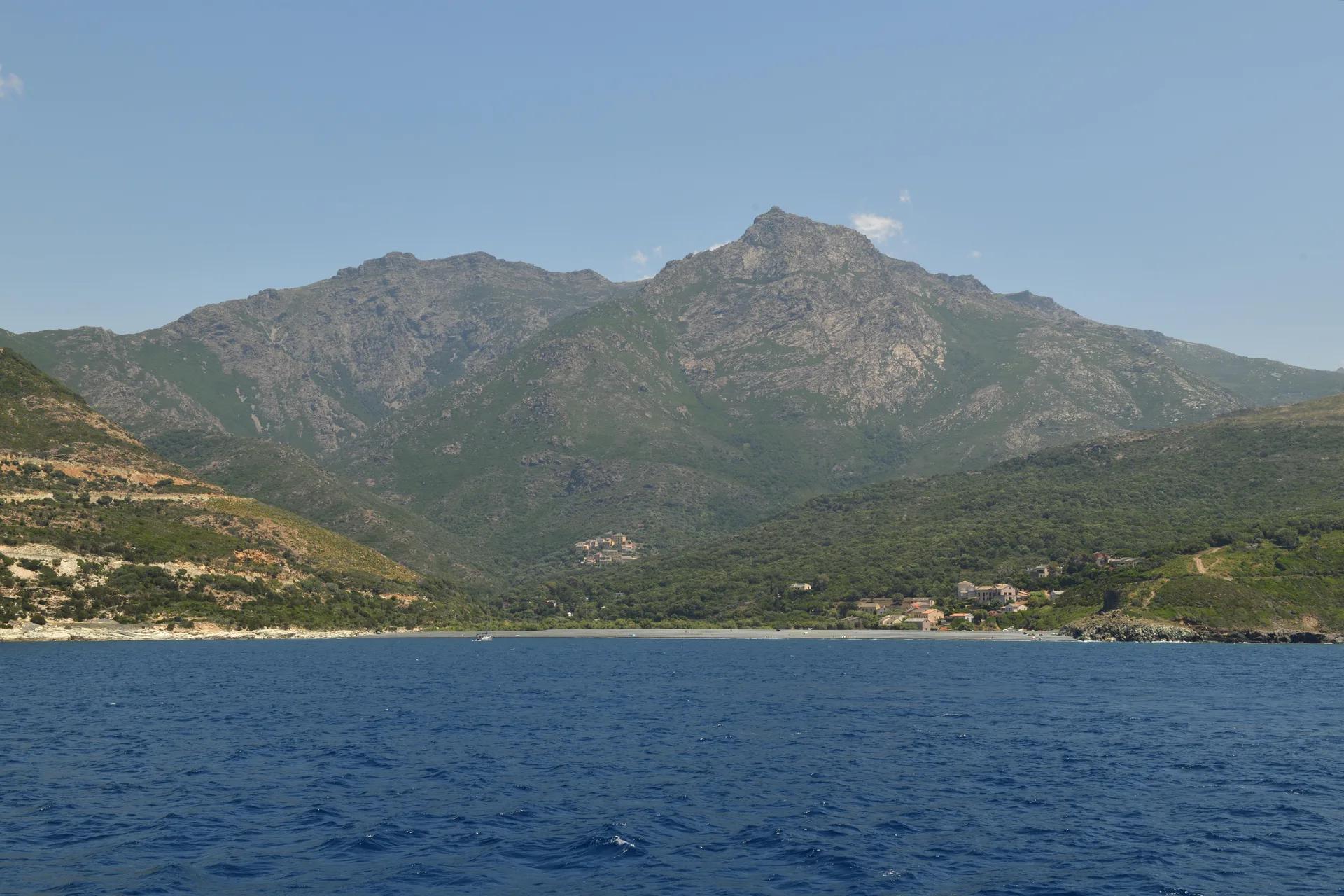 Lac de Crena à Orto — À 3,6 km du lac
