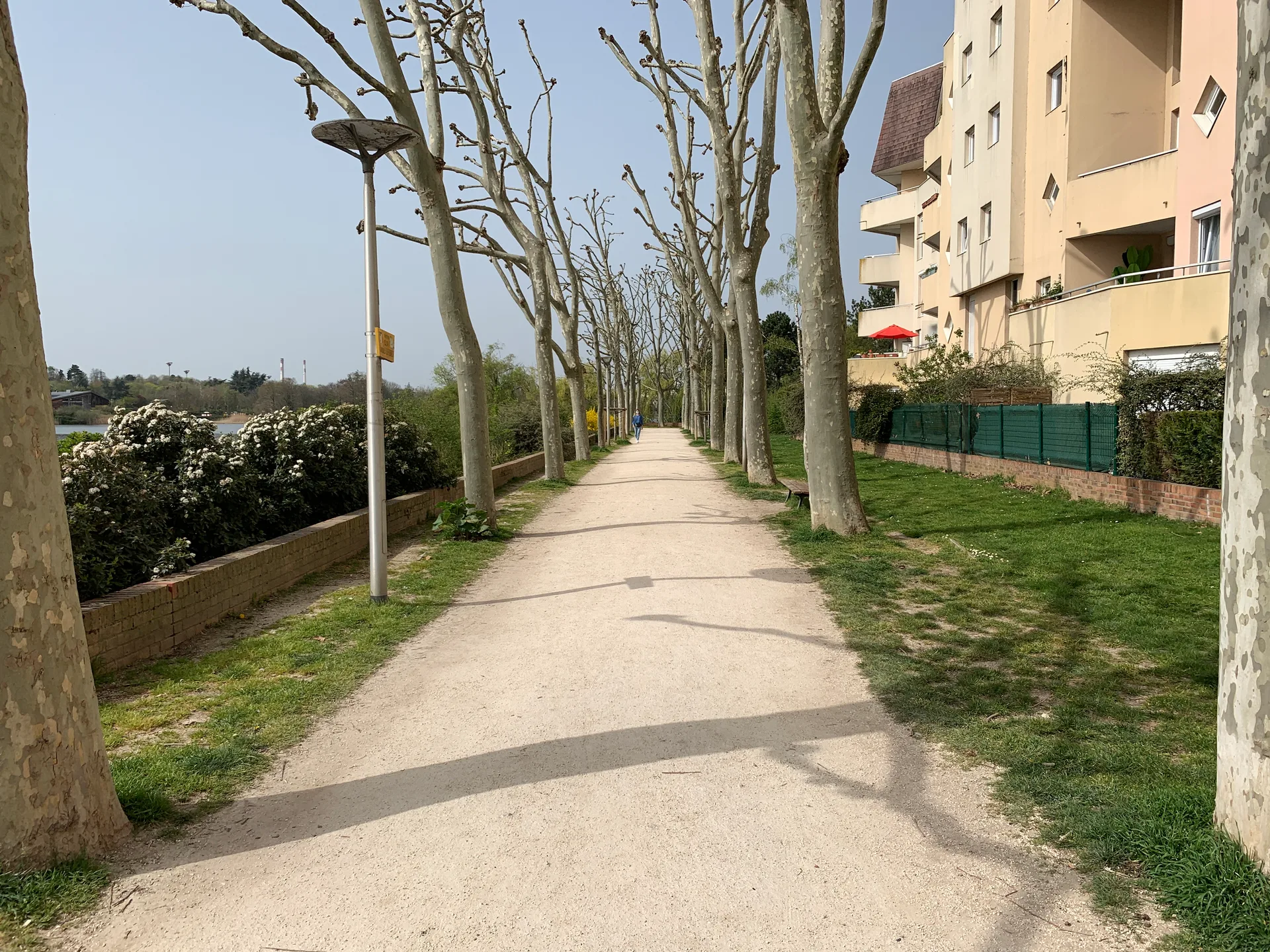 Lac de Créteil à Créteil — À 387 m du lac