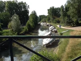 Lac de Damazan à Saint-Pierre-de-Buzet — À 3,3 km du lac