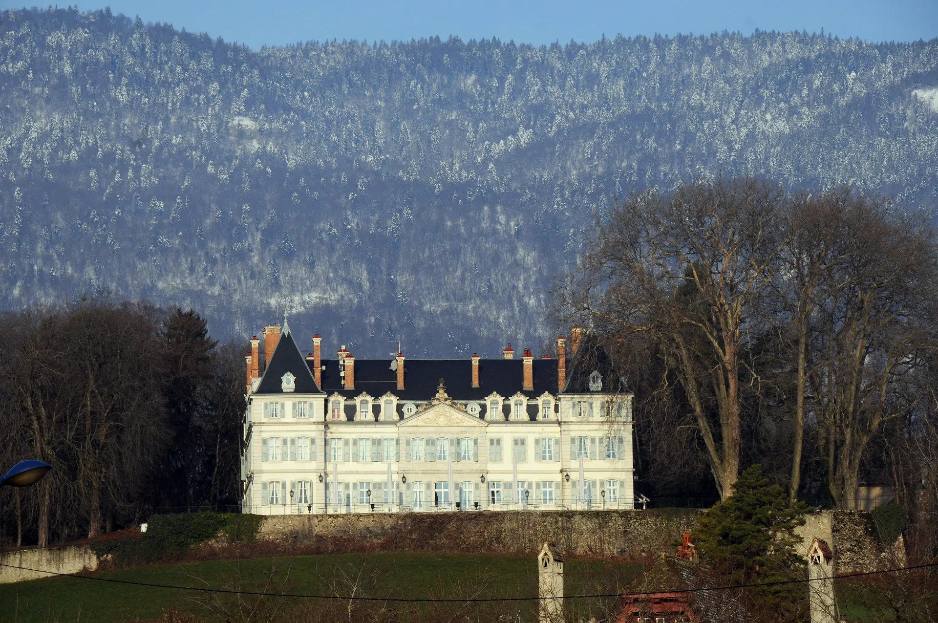 Lac de Divonne à Divonne-les-Bains — À 1,2 km du lac