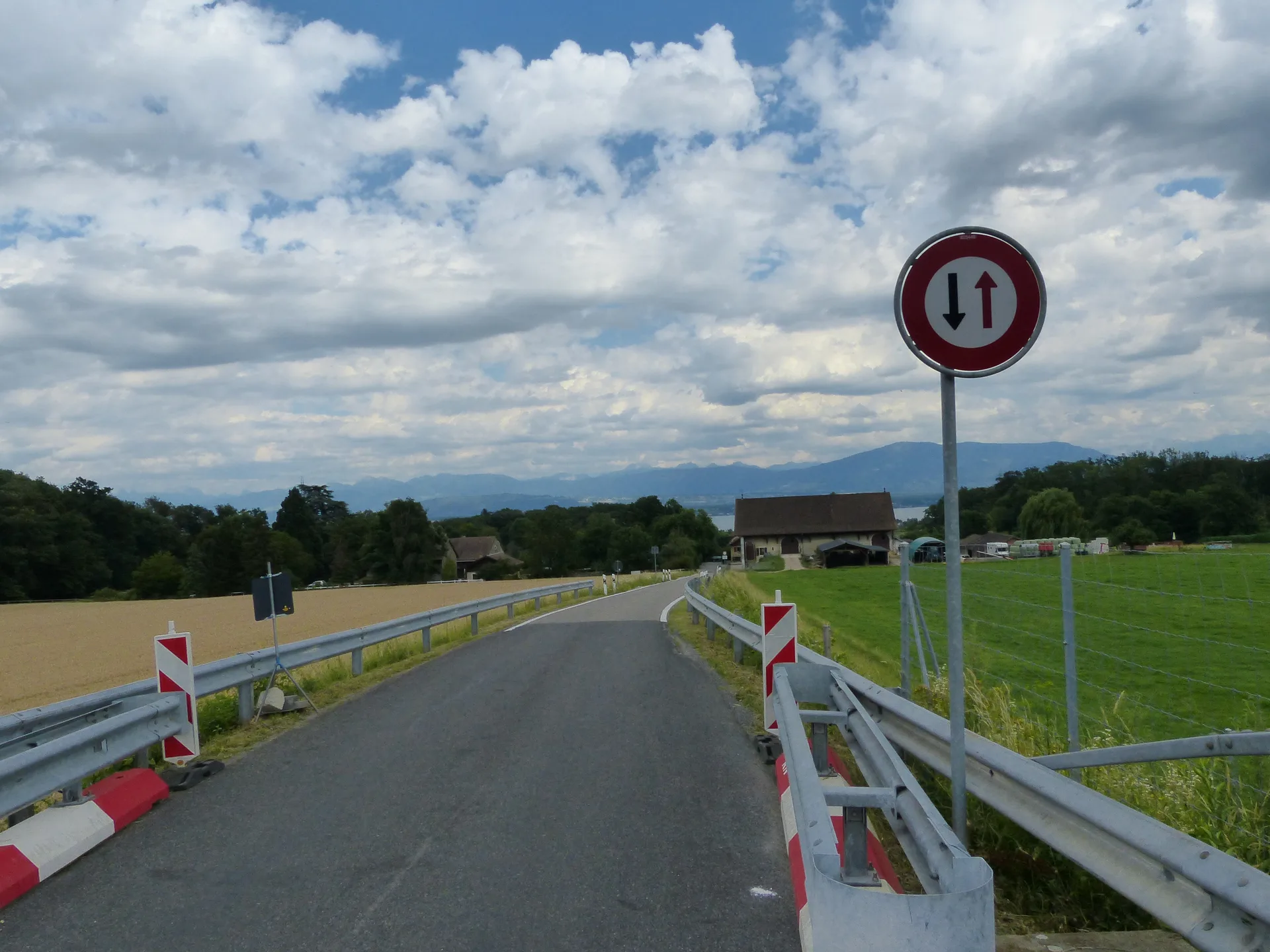 Lac de Divonne à Divonne-les-Bains — À 1,3 km du lac