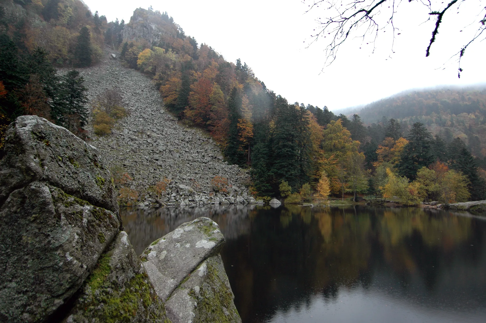 Lac de Fischboedle à Metzeral — Sur le lac