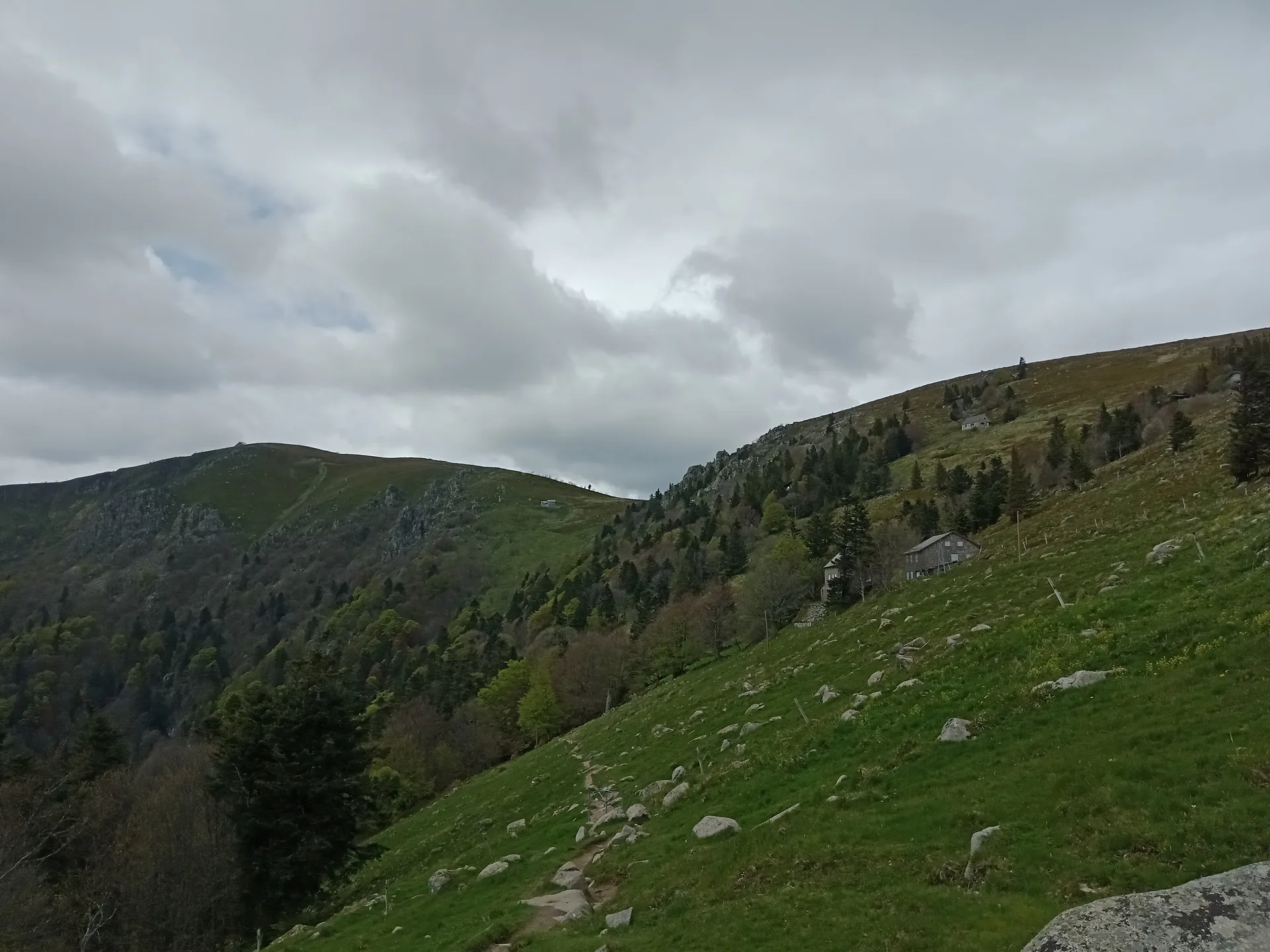 Lac de Fischboedle à Metzeral — À 933 m du lac