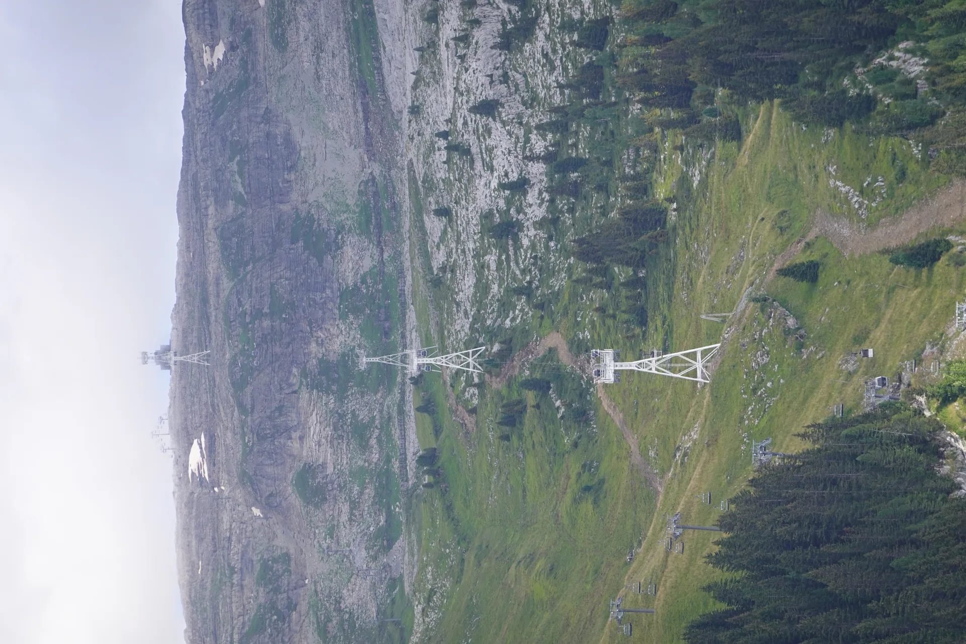 Lac de Flaine à Magland — À 1,7 km du lac