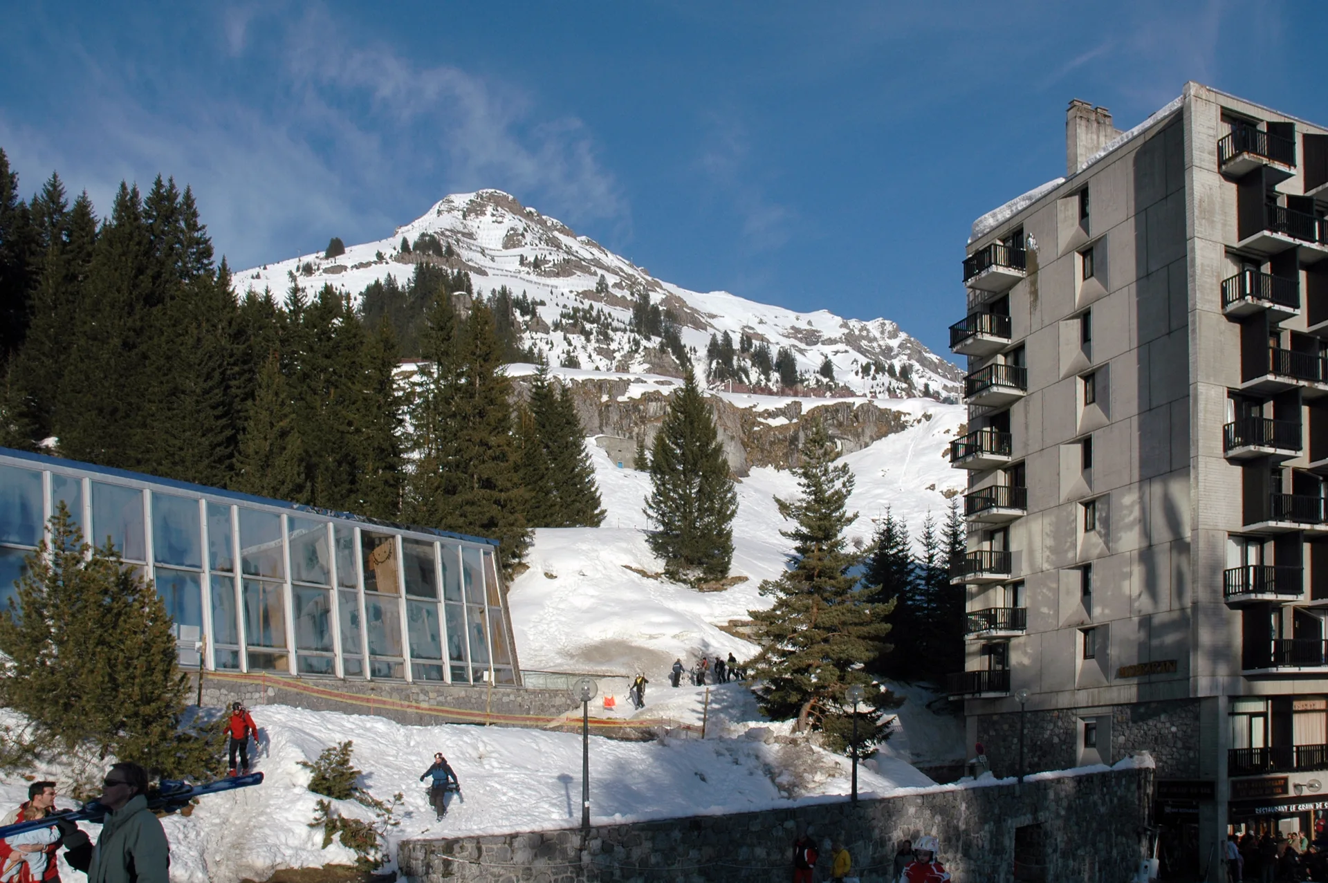 Lac de Flaine à Magland — À 1,8 km du lac